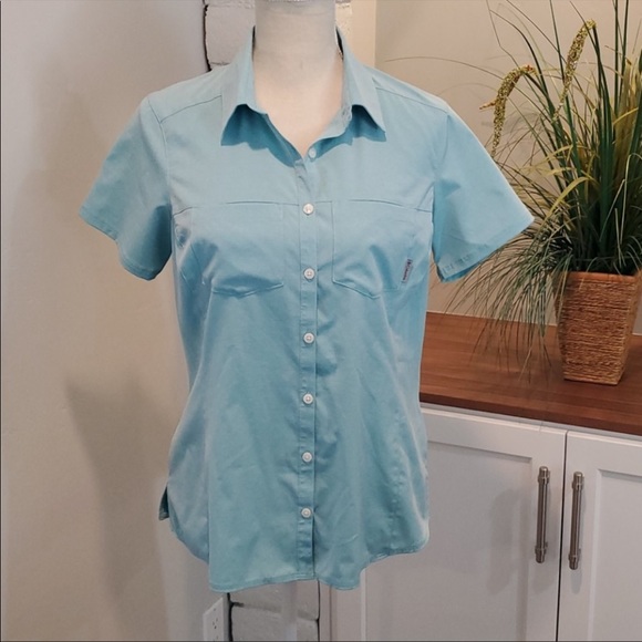NWOT Light Blue Columbia Button Down Short Sleeve Shirt, Size S/P - Picture 2 of 6